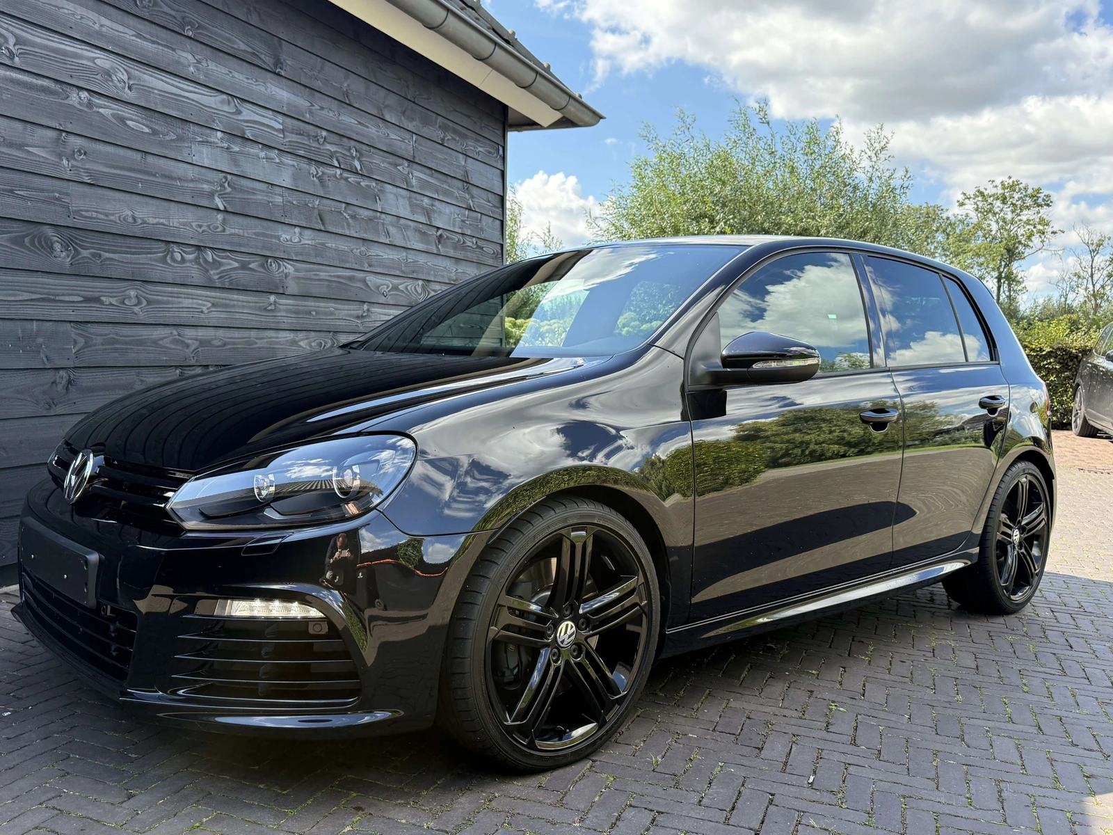 Volkswagen Golf R undefined