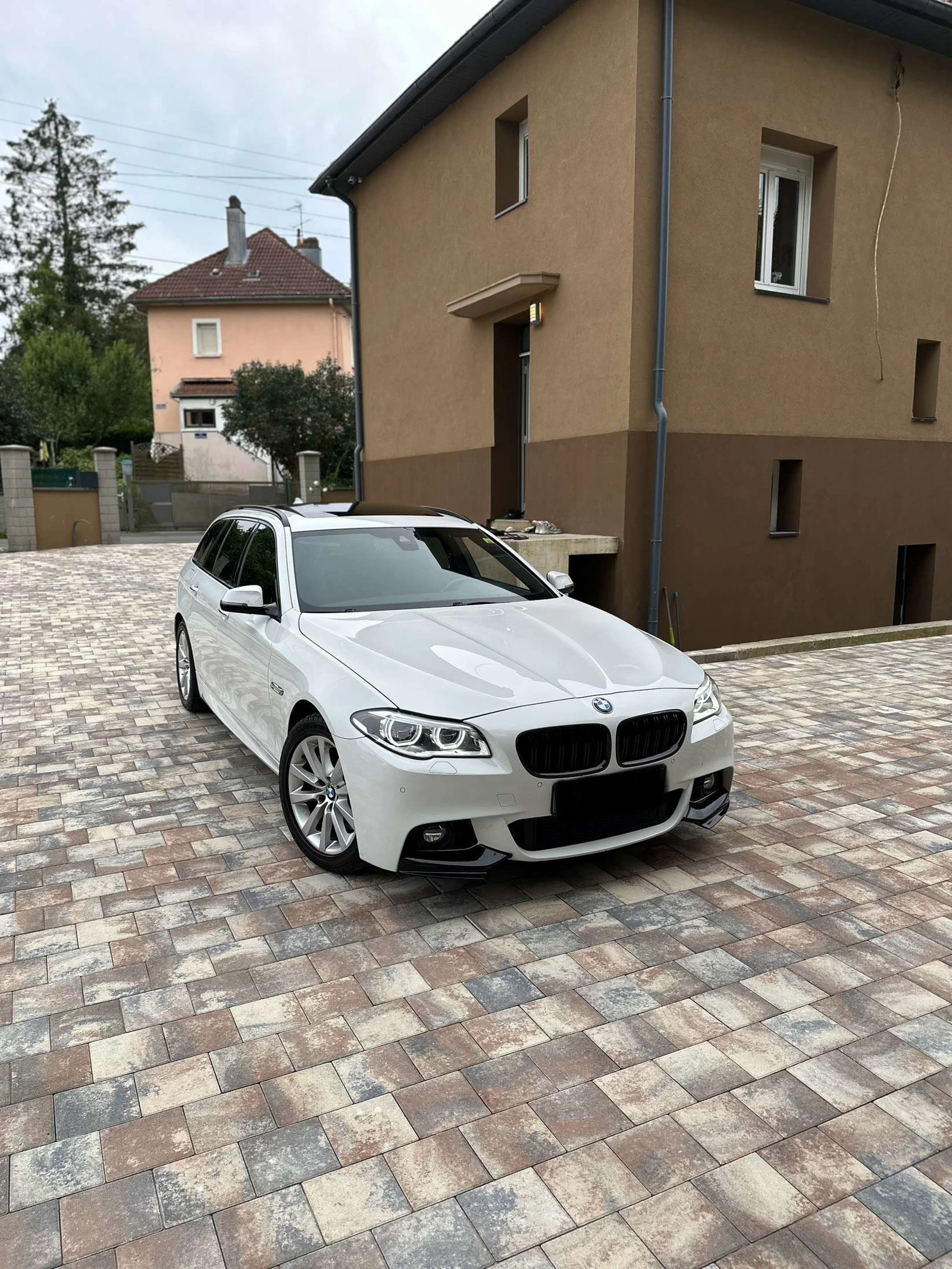 BMW 530