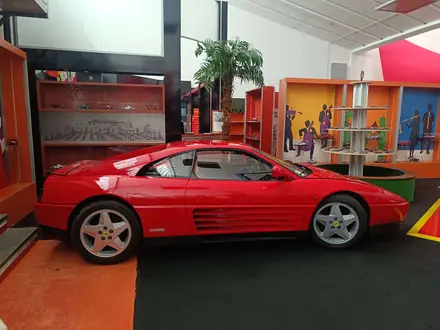 Ferrari 348