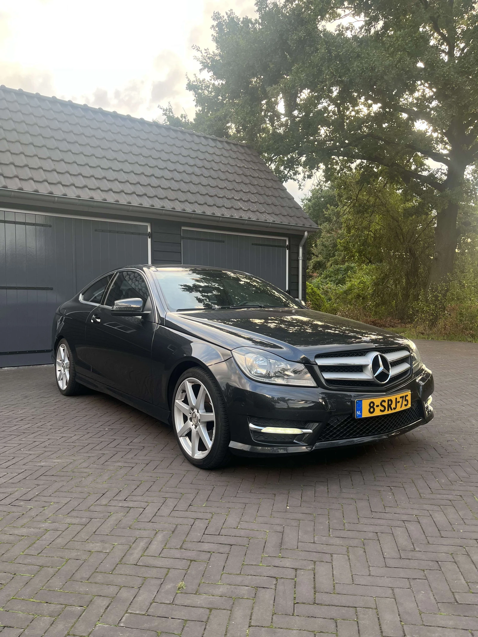 Mercedes-Benz C 180