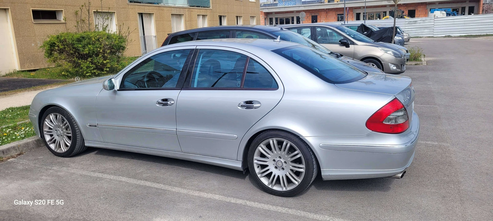 Mercedes-Benz 220