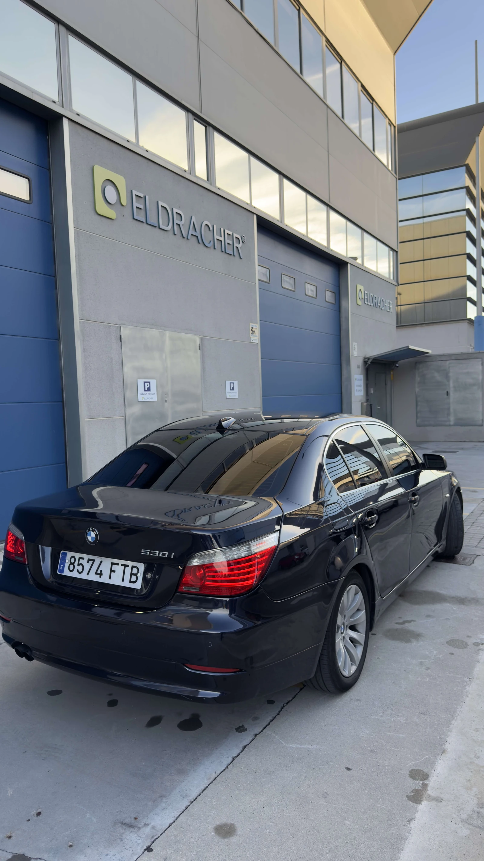 BMW 530