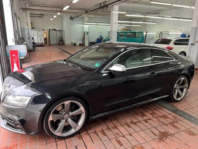 Audi RS5 undefined