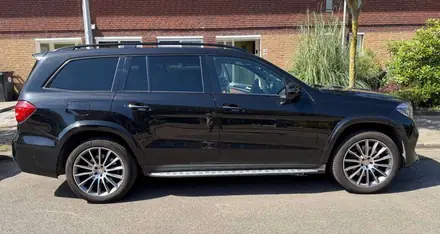 Mercedes-Benz GLS 400