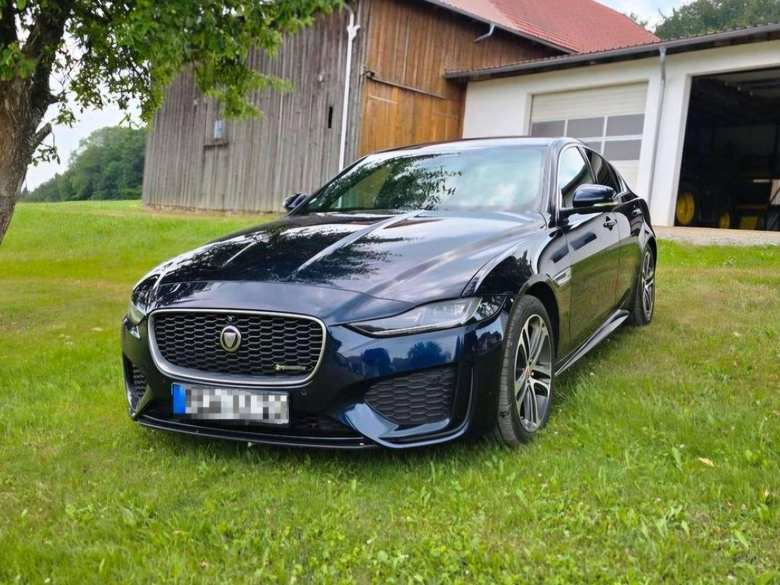 Jaguar XE undefined