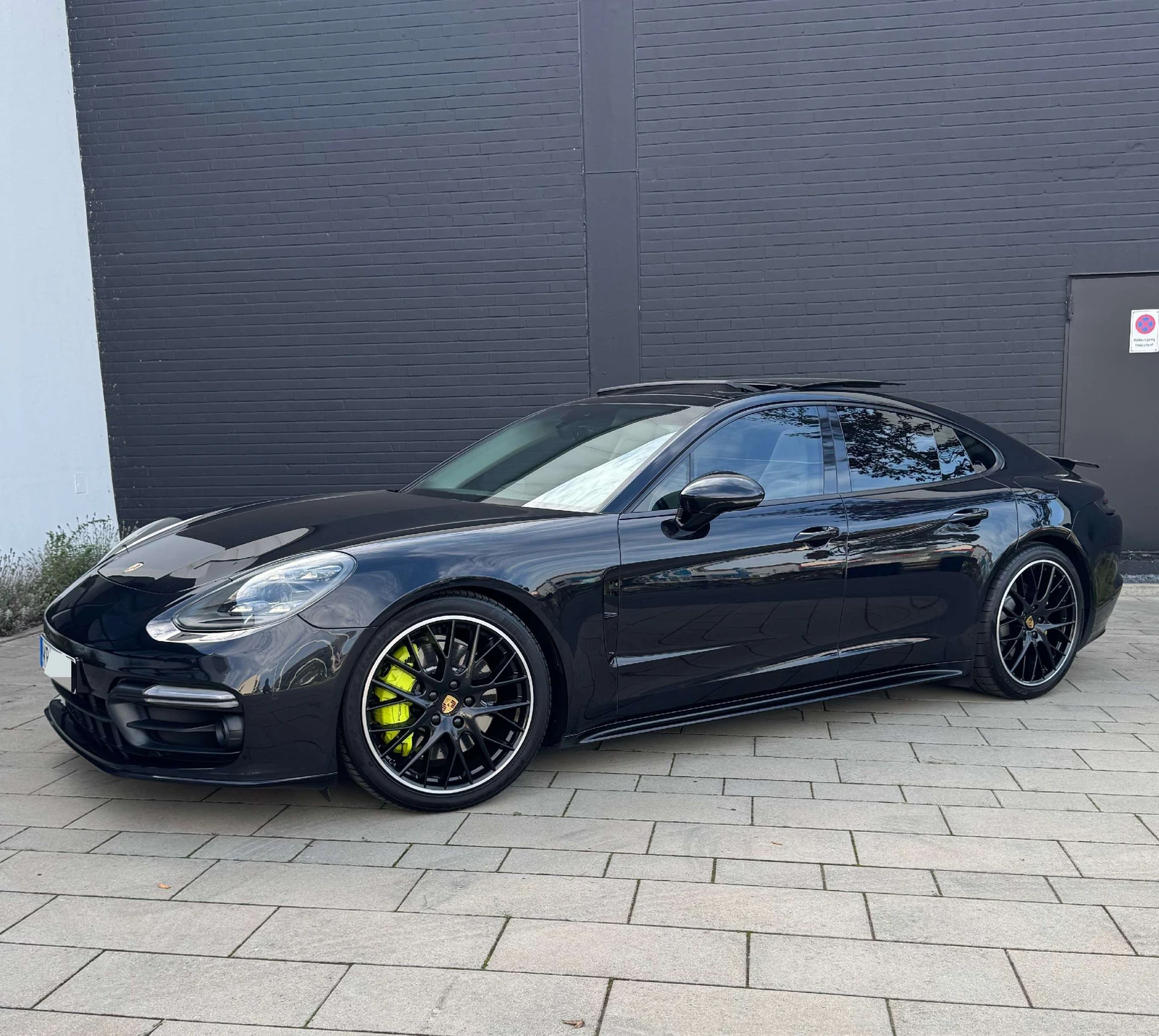 Porsche Panamera undefined