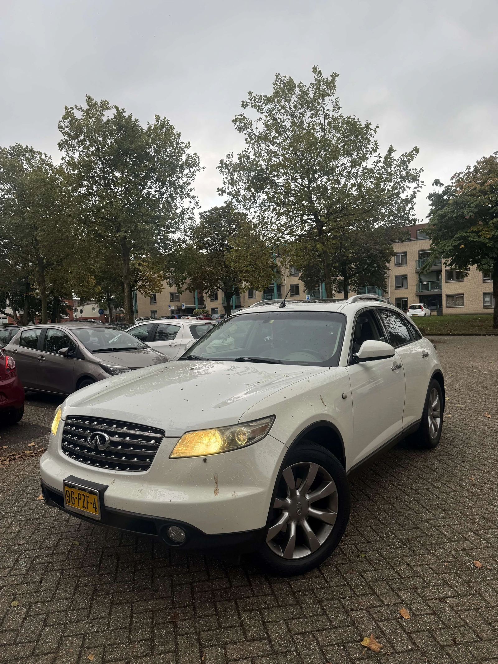 Infiniti FX