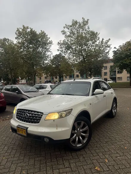 Infiniti FX