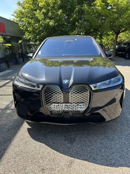 BMW iX