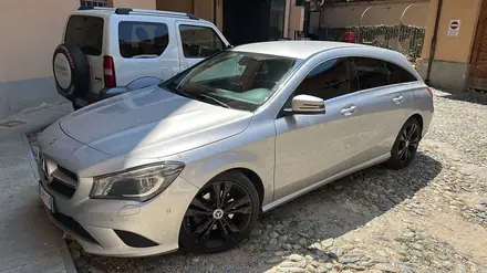 Mercedes-Benz CLA 200