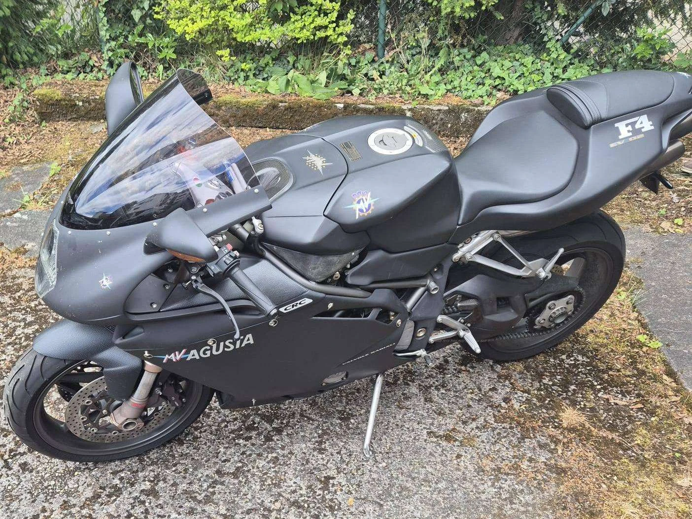 MV Agusta F4 750