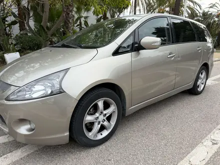 Mitsubishi Grandis