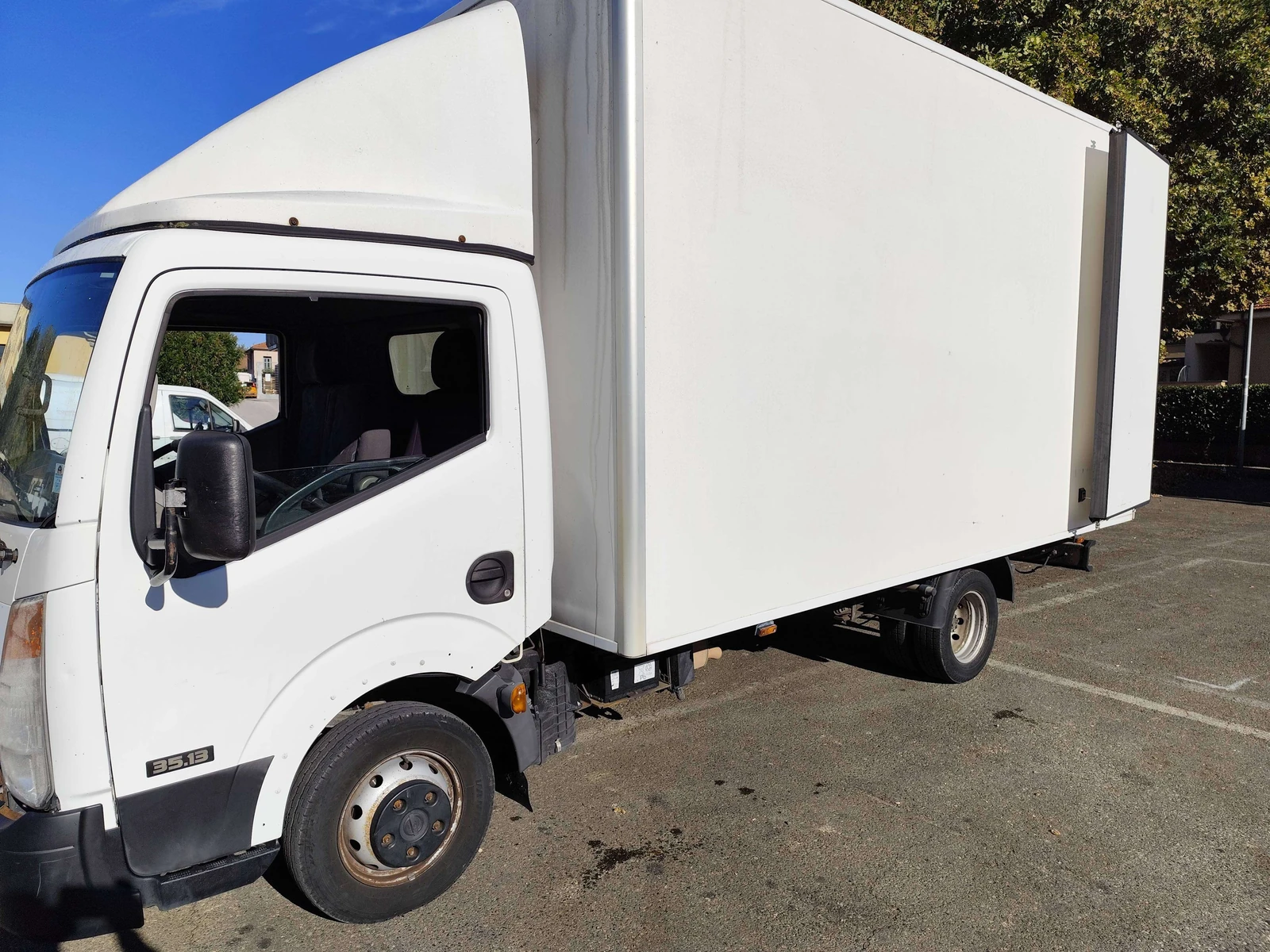 Nissan Cabstar