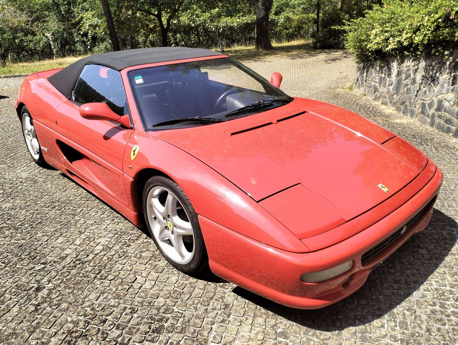 Ferrari F355