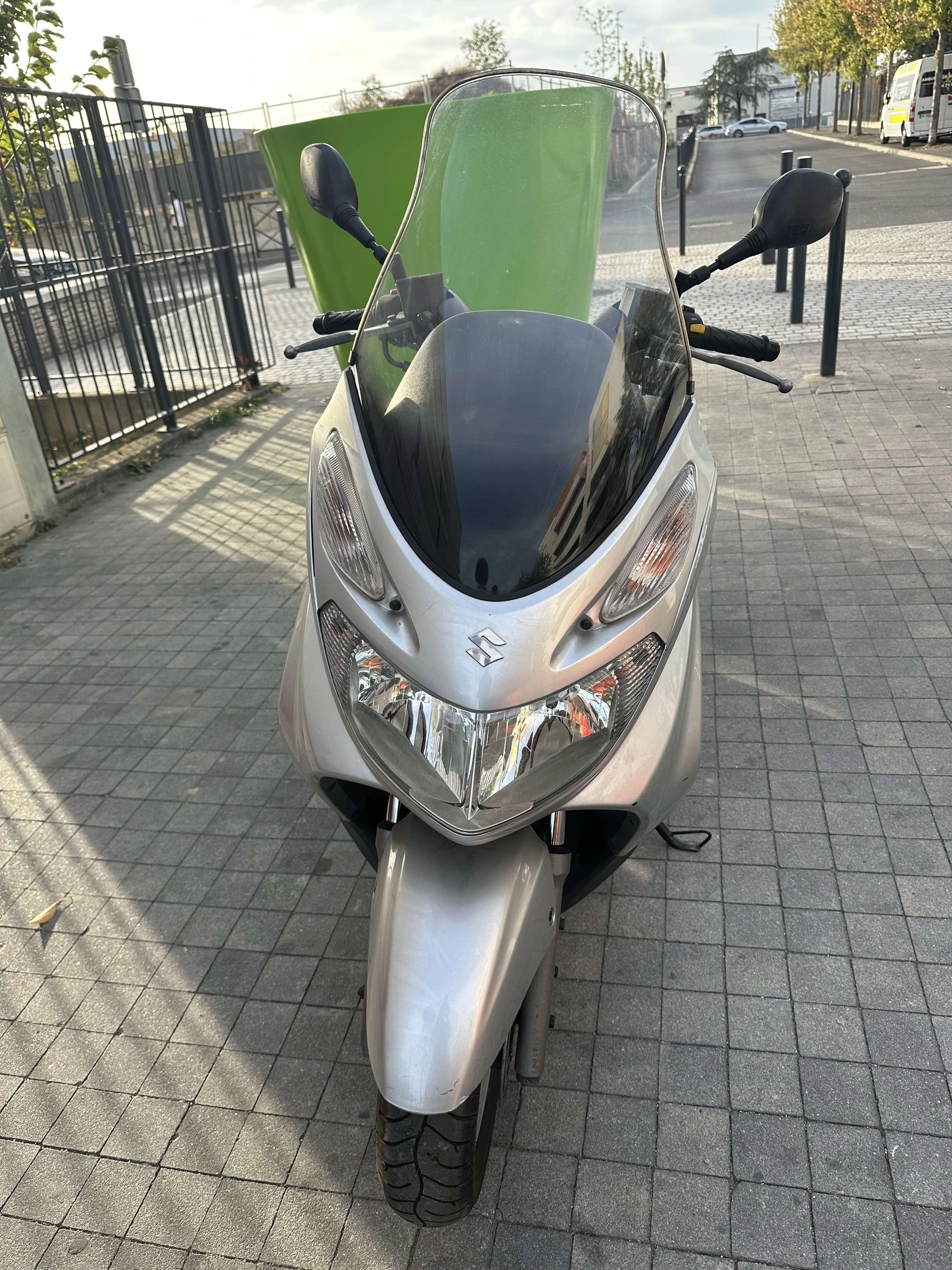 Suzuki Burgman 125