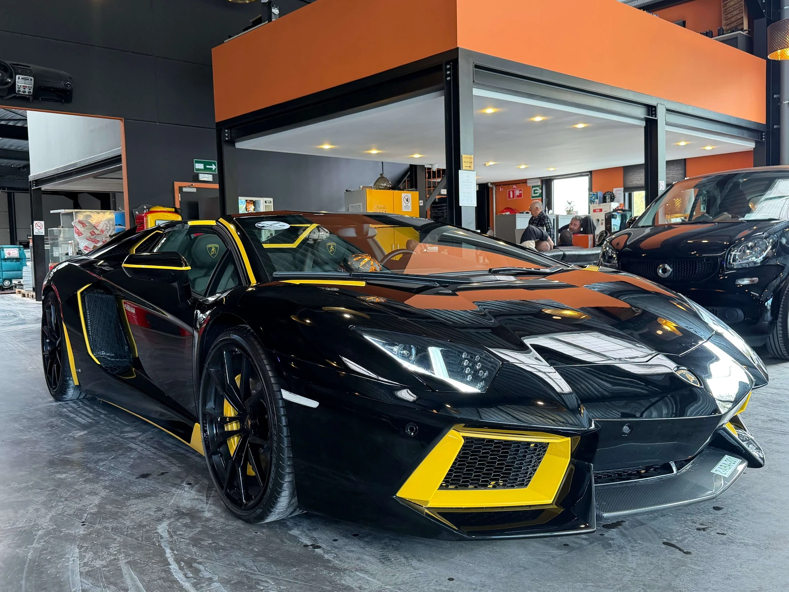 Lamborghini Aventador 2016