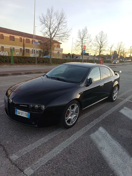 Alfa Romeo 159