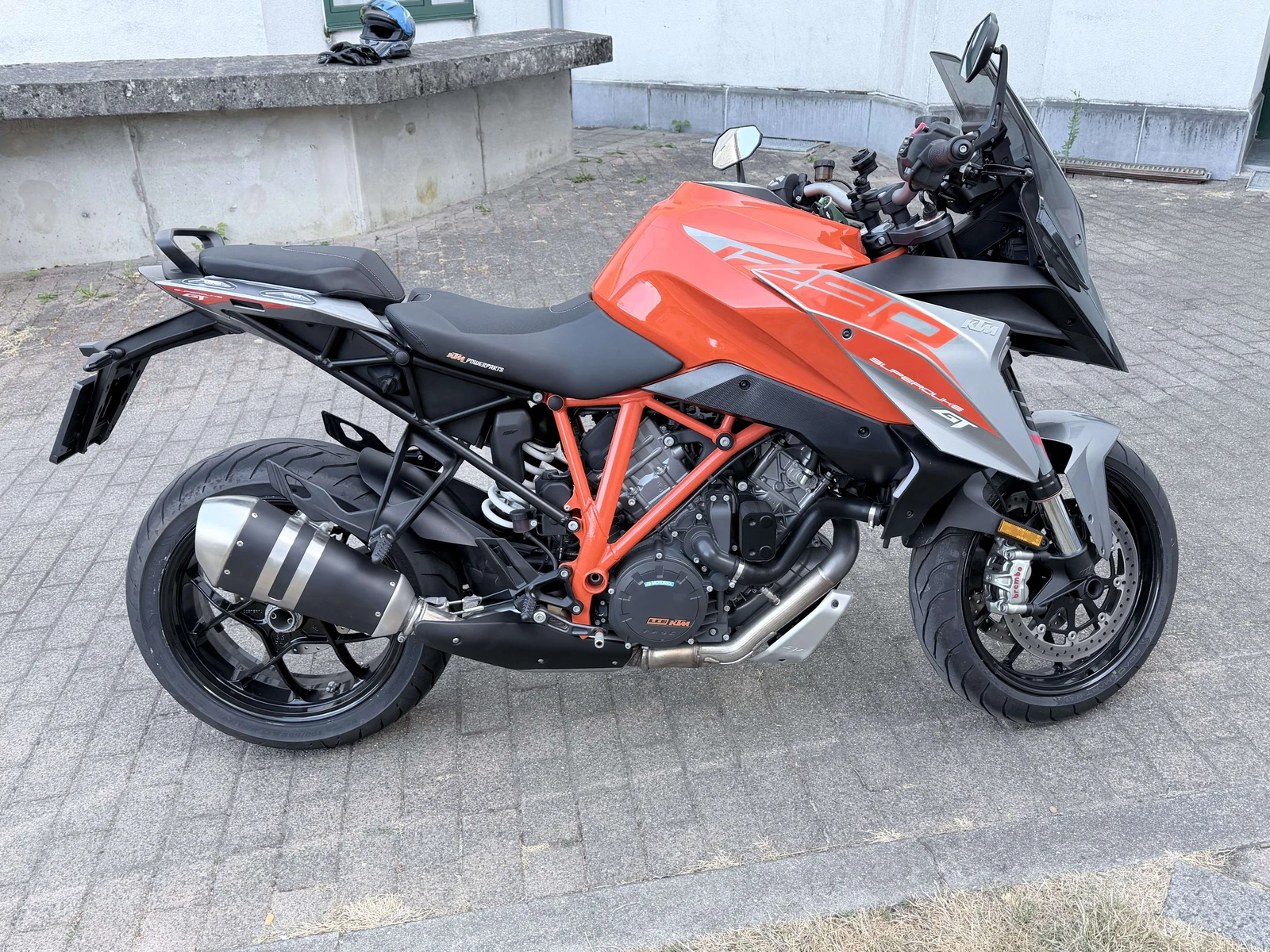 KTM 1290 Super Duke GT