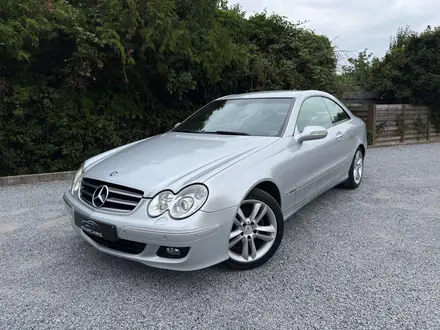 Mercedes-Benz CLK 220