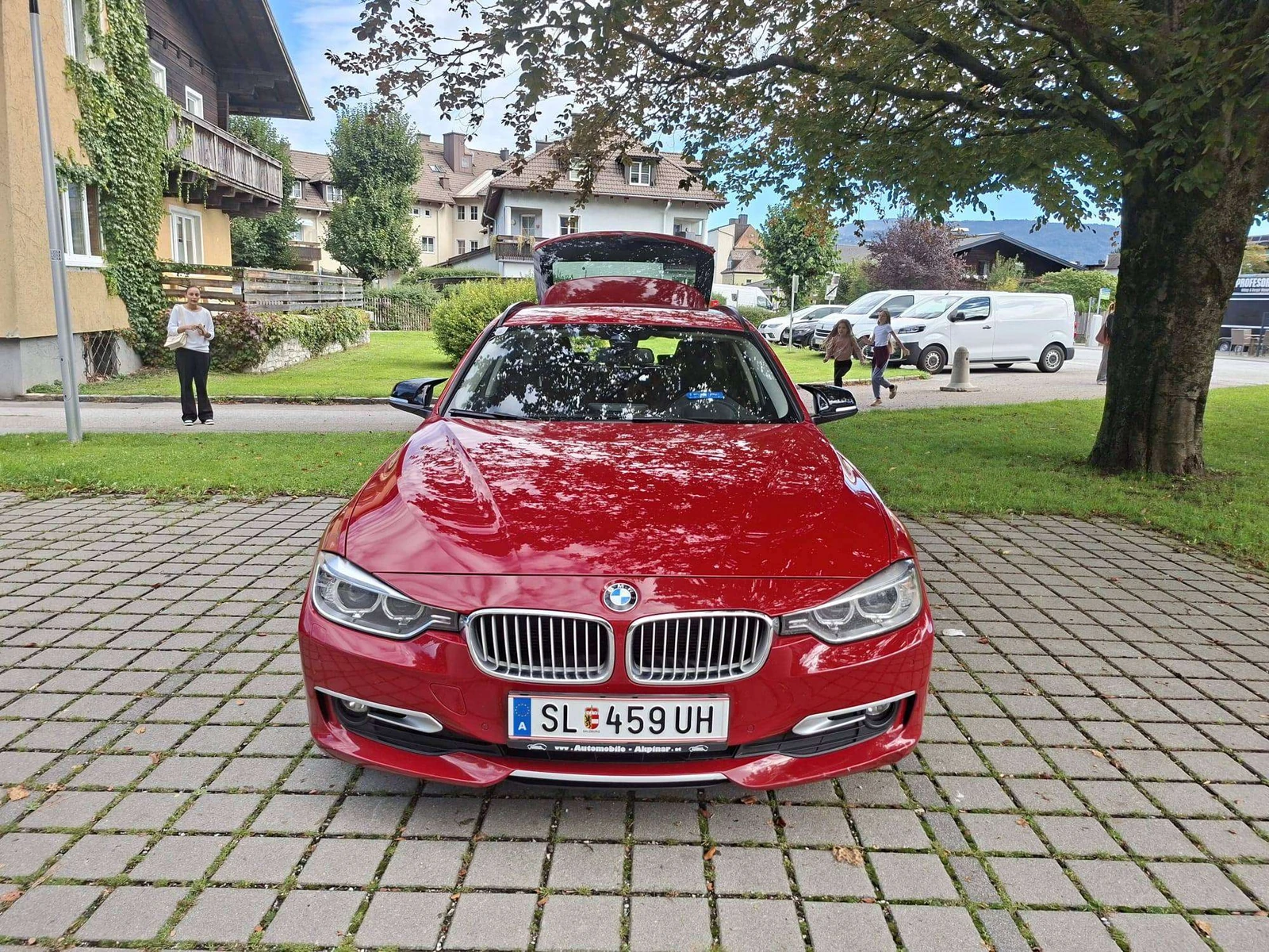 BMW 320