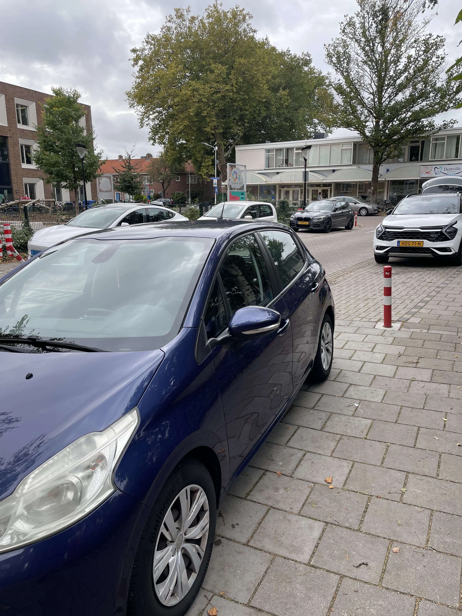 Peugeot 208 undefined
