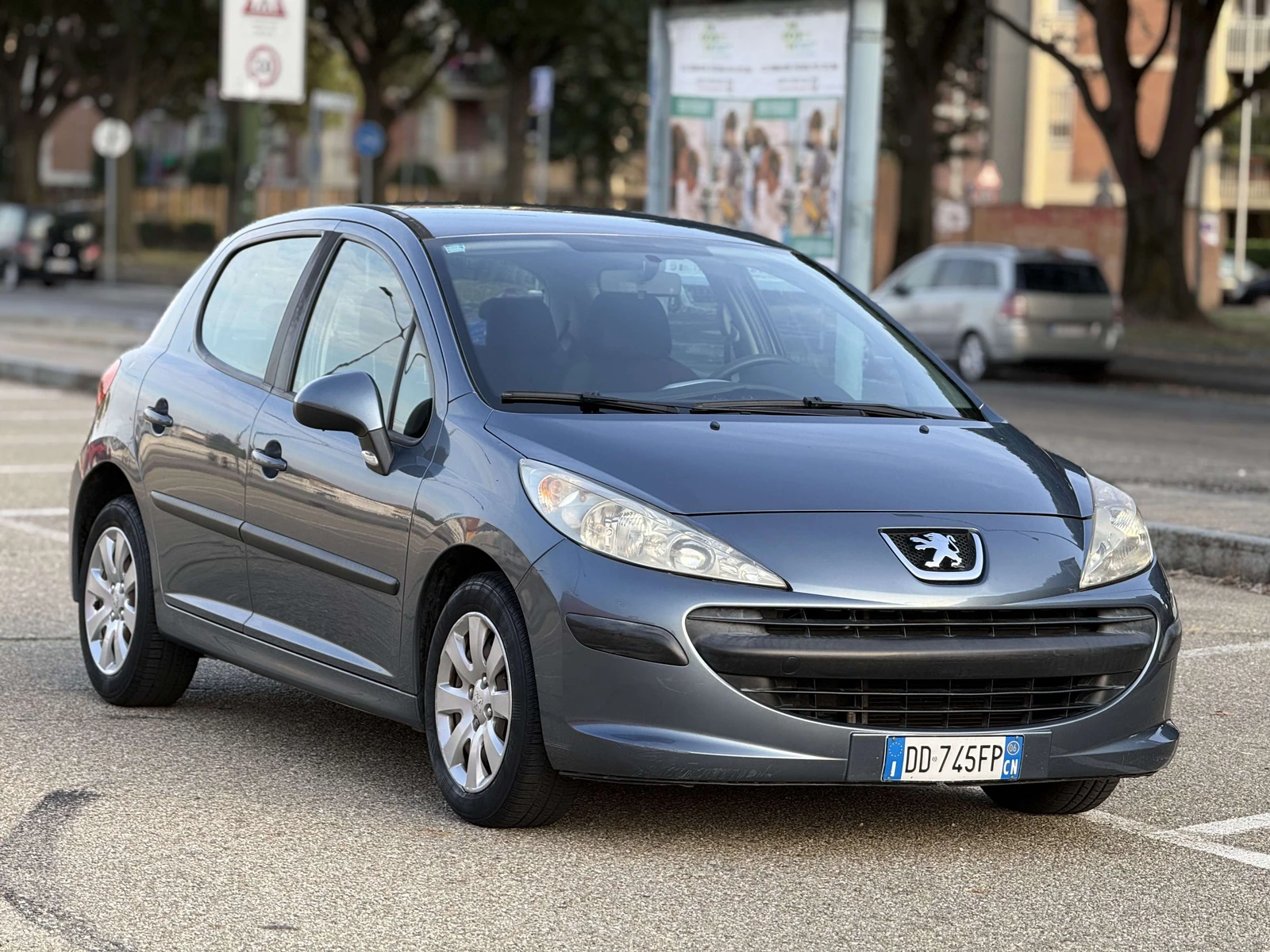 Peugeot 207
