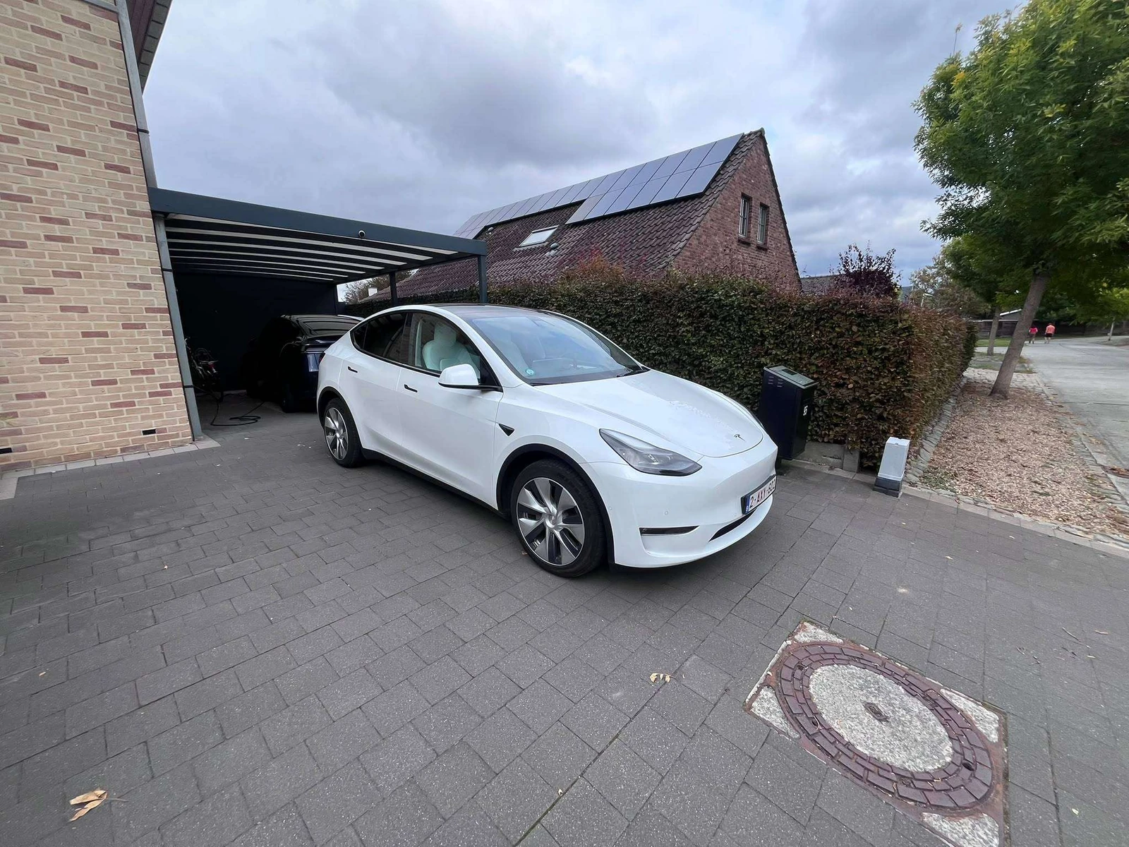 Tesla Model Y undefined