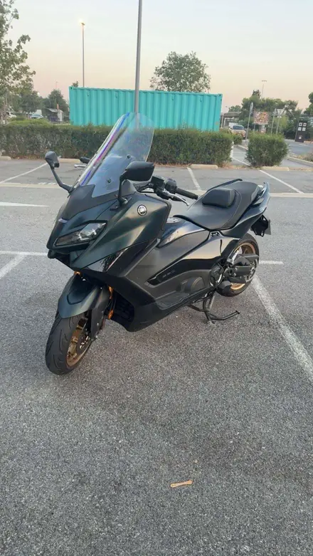 Yamaha TMAX 560