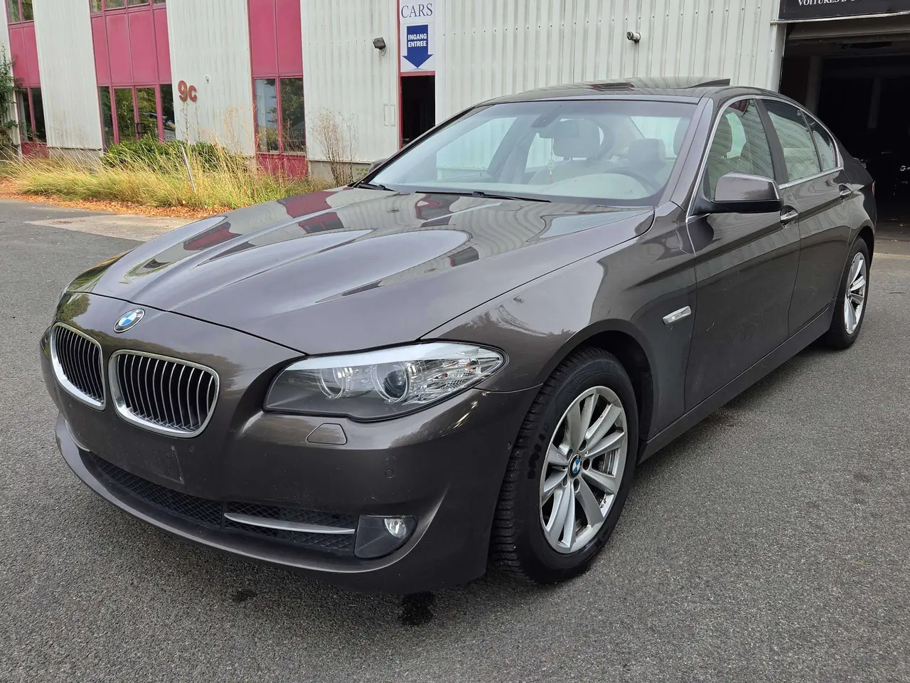 BMW 523 2010