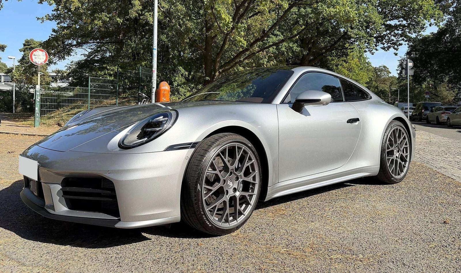 Porsche 992 undefined