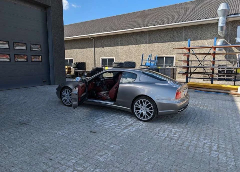 Maserati 4200