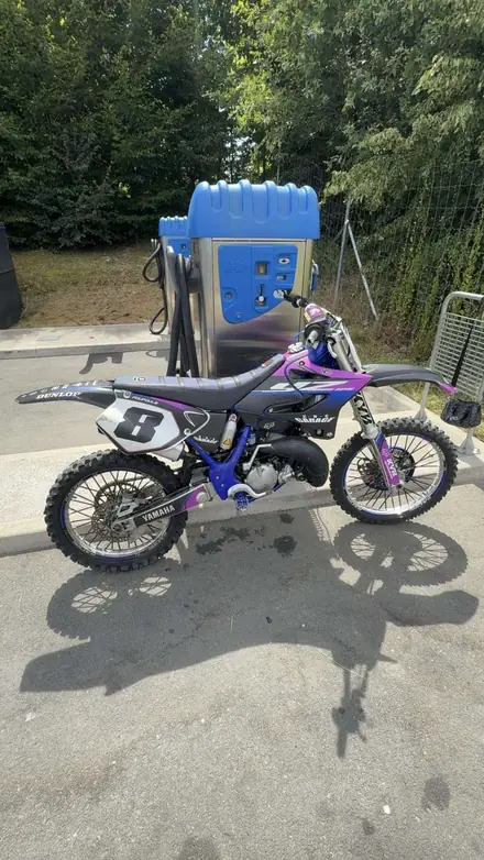 Yamaha YZ 125