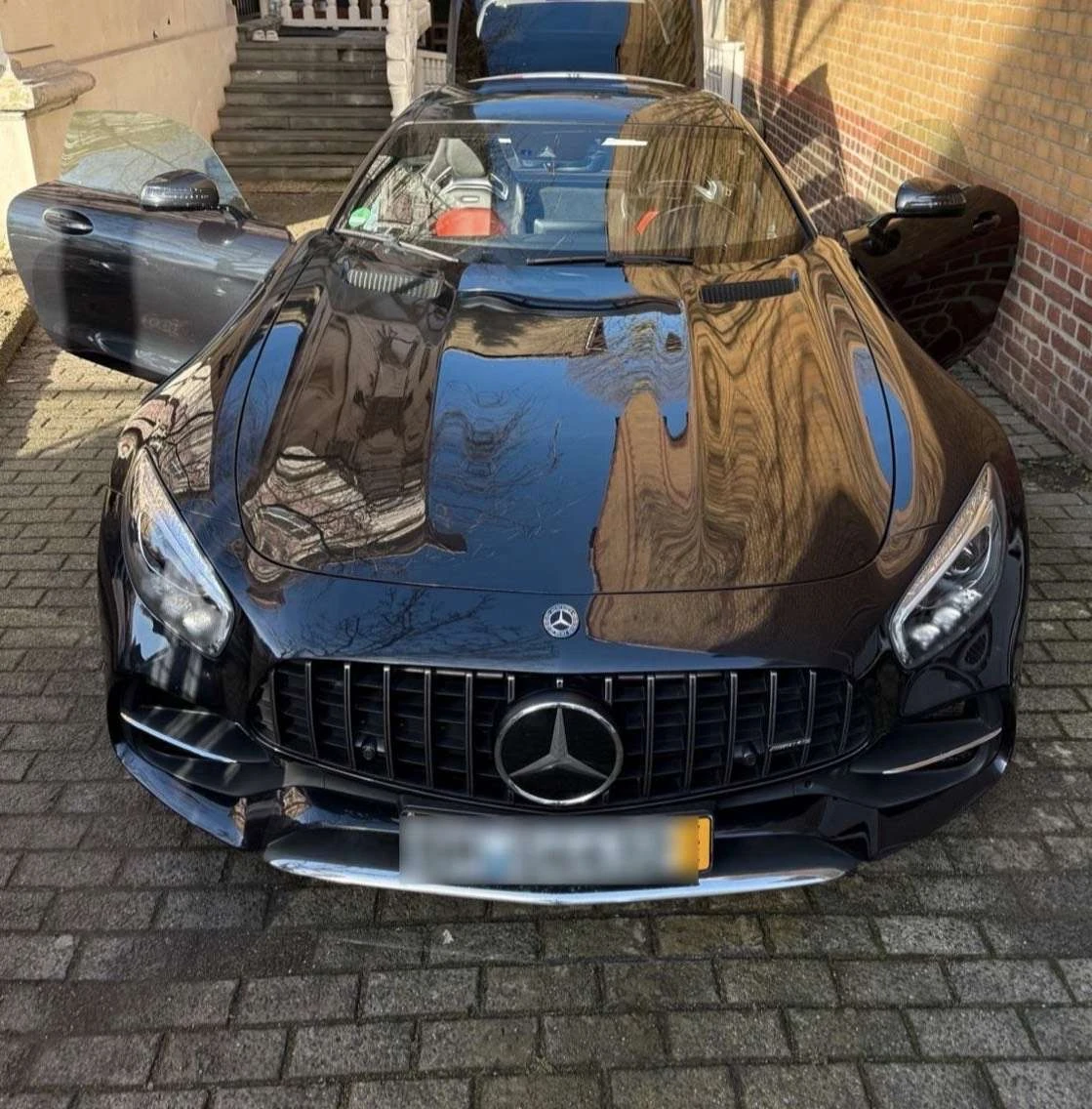 Mercedes-Benz AMG GT undefined