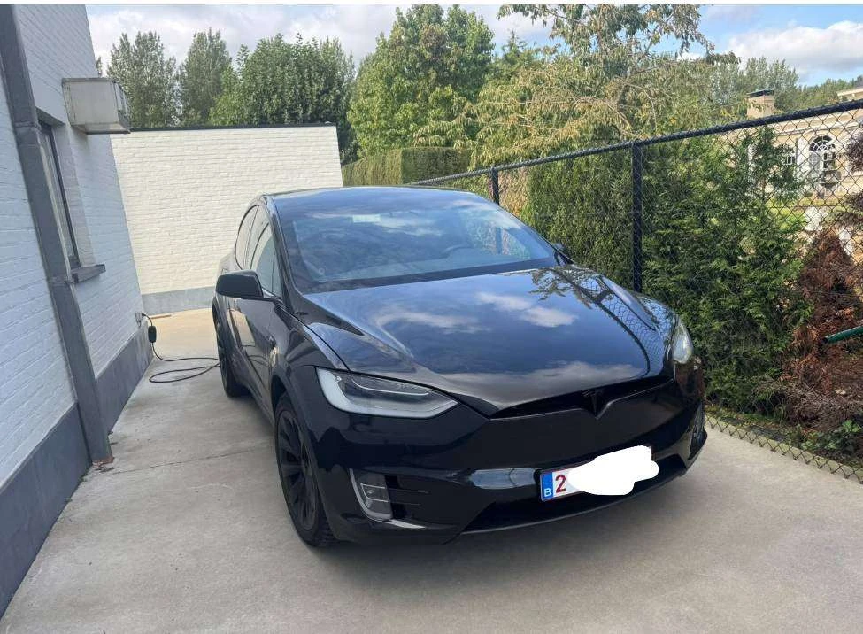 Tesla Model X undefined