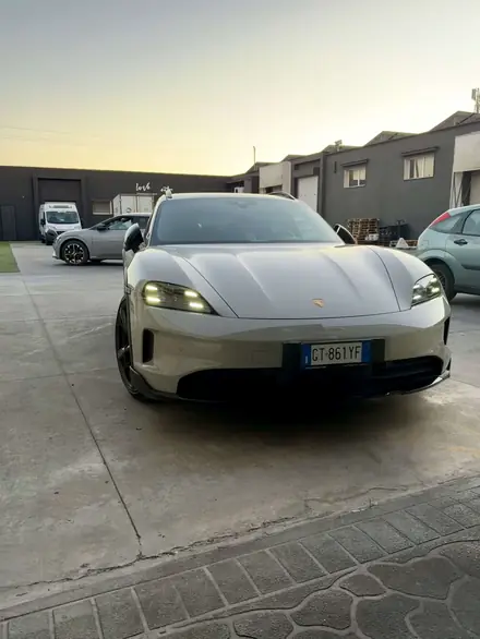 Porsche Taycan
