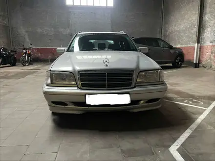 Mercedes-Benz C 250