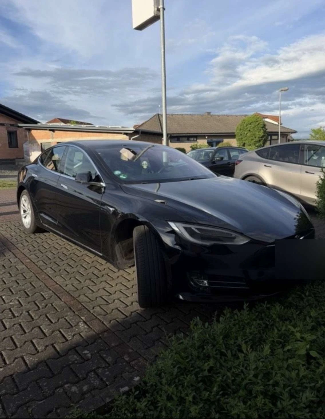 Tesla Model S undefined