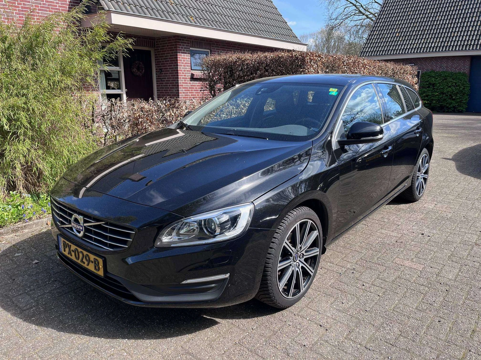 Volvo V60