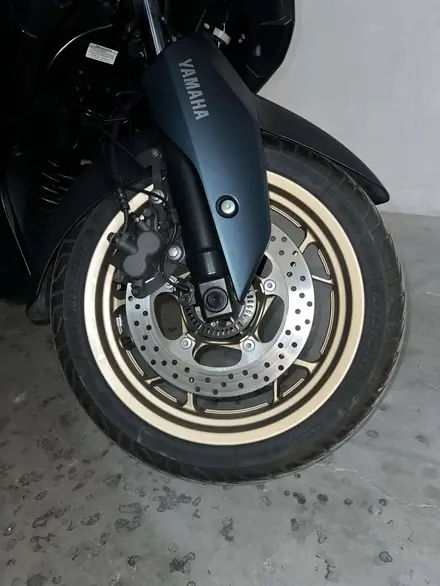 Yamaha X-Max 125