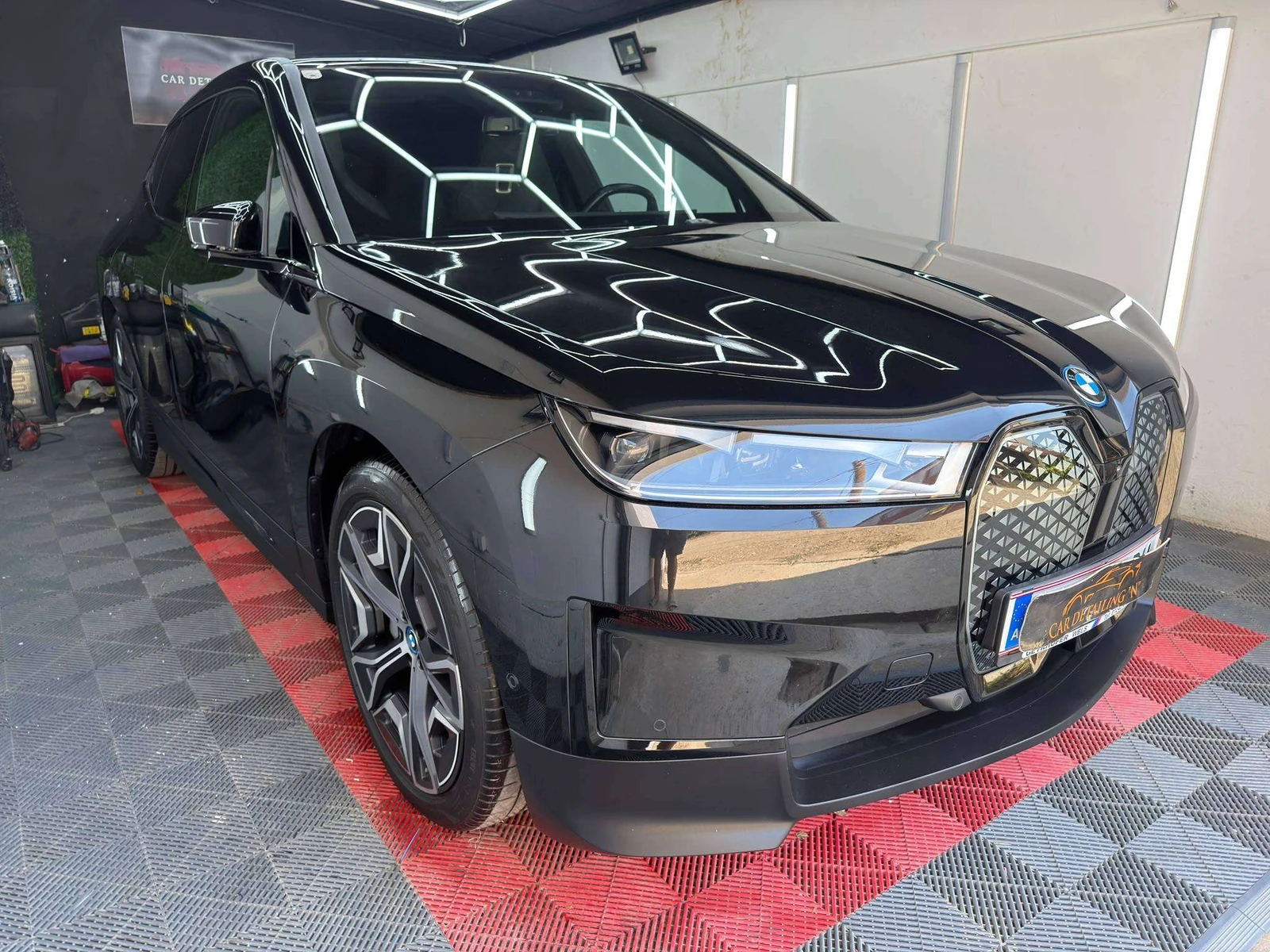 BMW iX