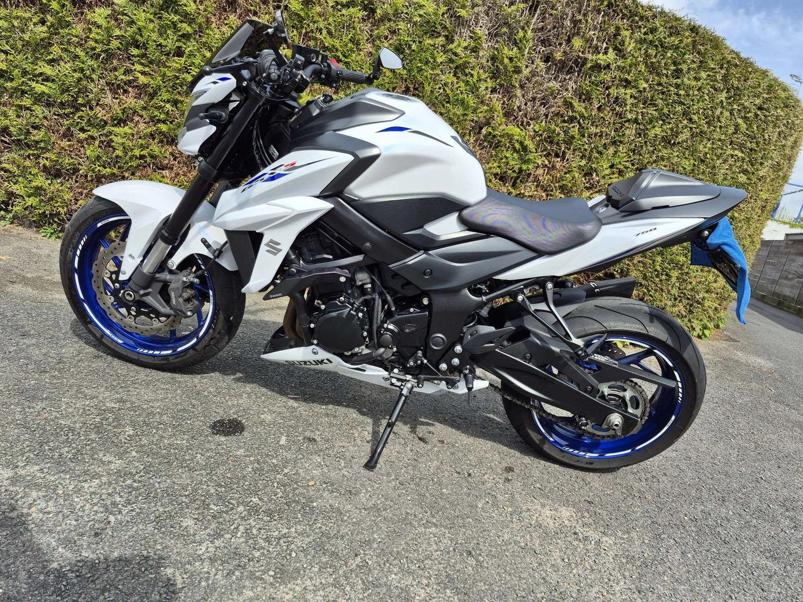 Suzuki GSX 750