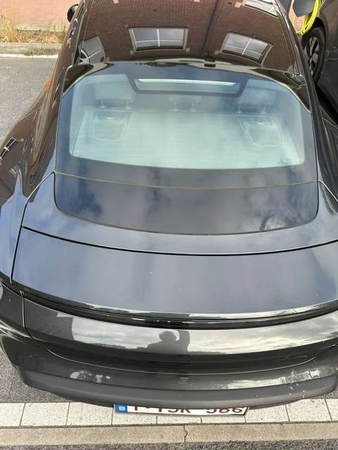 Porsche Taycan undefined