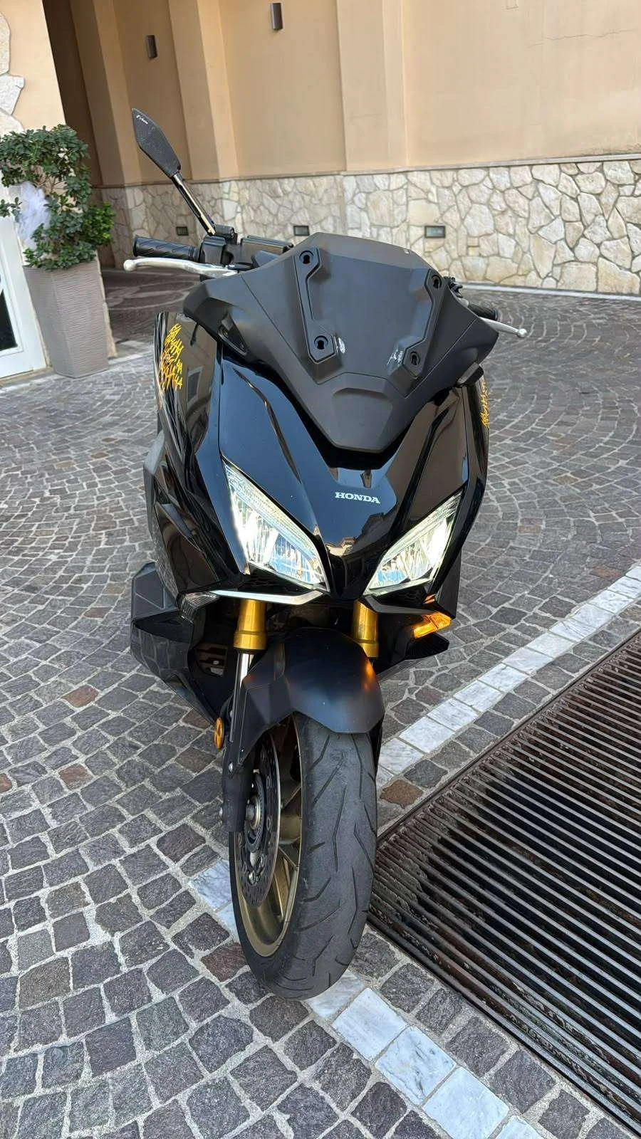 Honda Forza 750