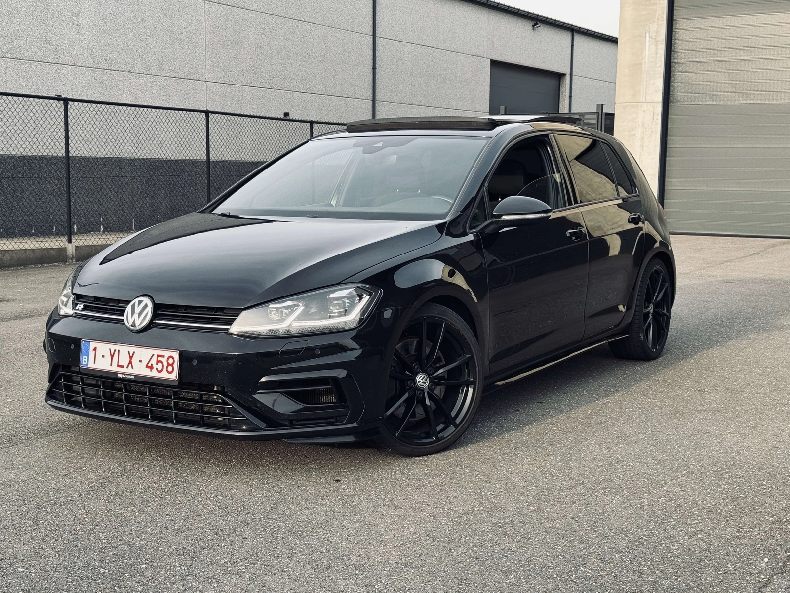 Volkswagen Golf R