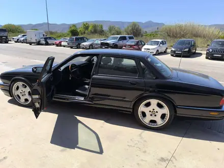 Jaguar XJR