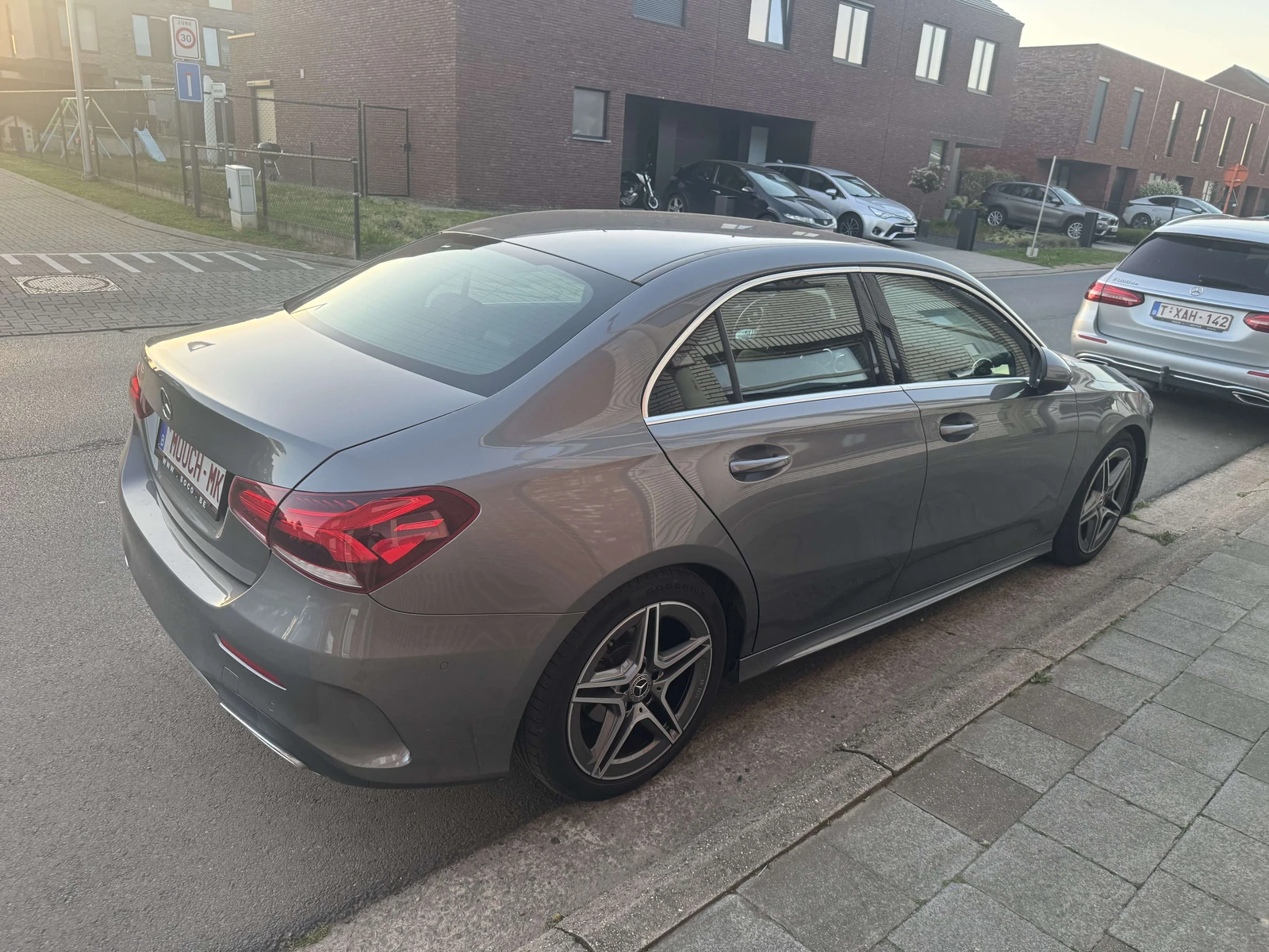 Mercedes-Benz A 180