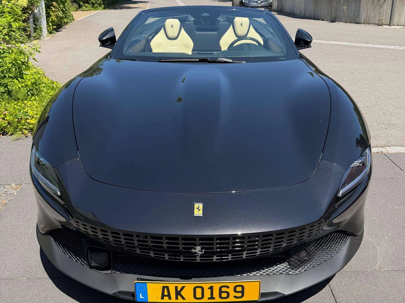 Ferrari Roma null