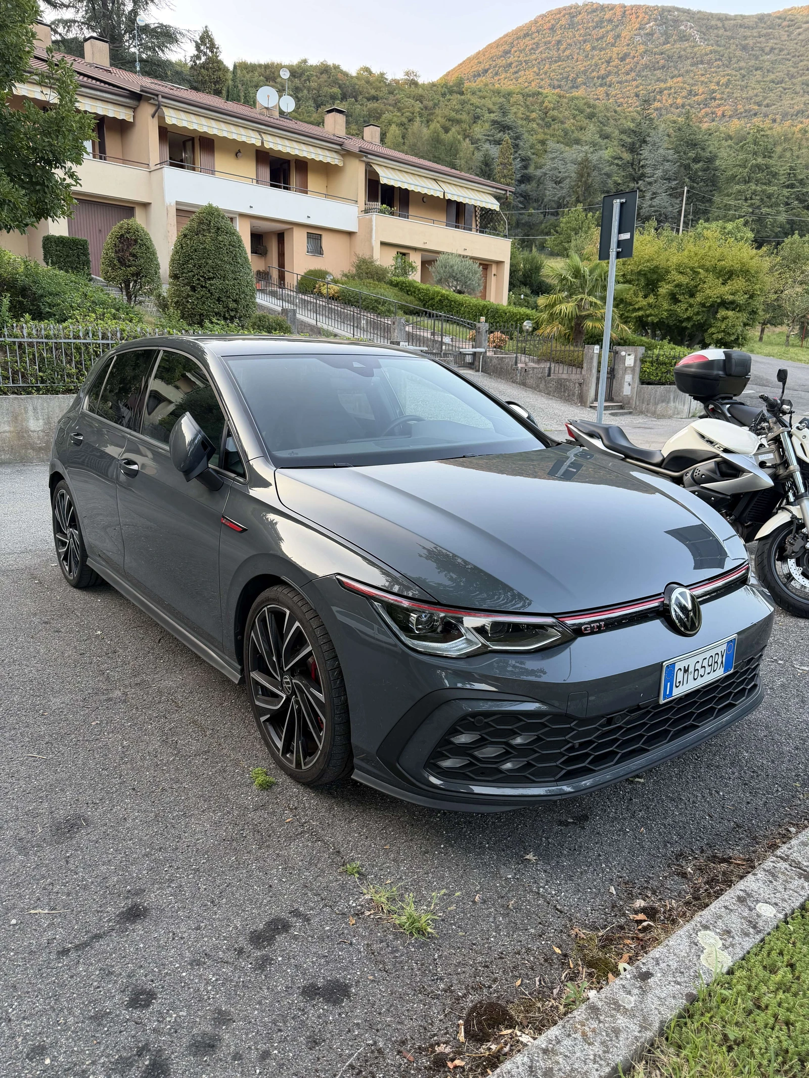 Volkswagen Golf GTI