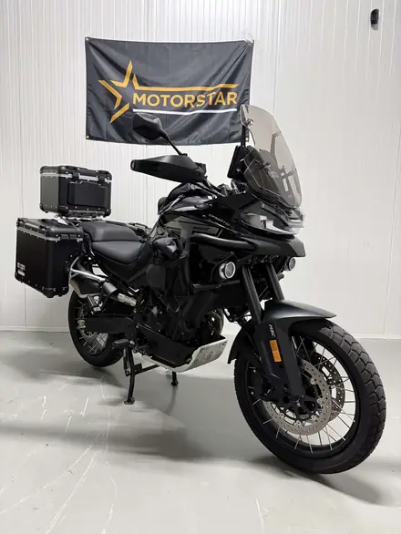 CFMOTO 800 MT