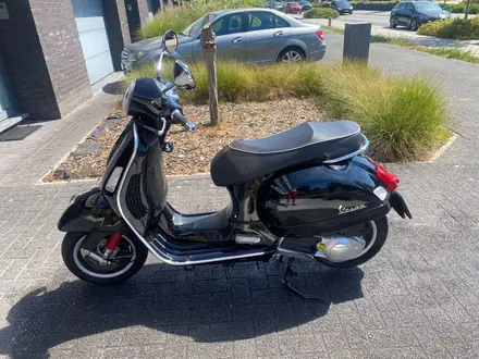 Vespa GTS 125